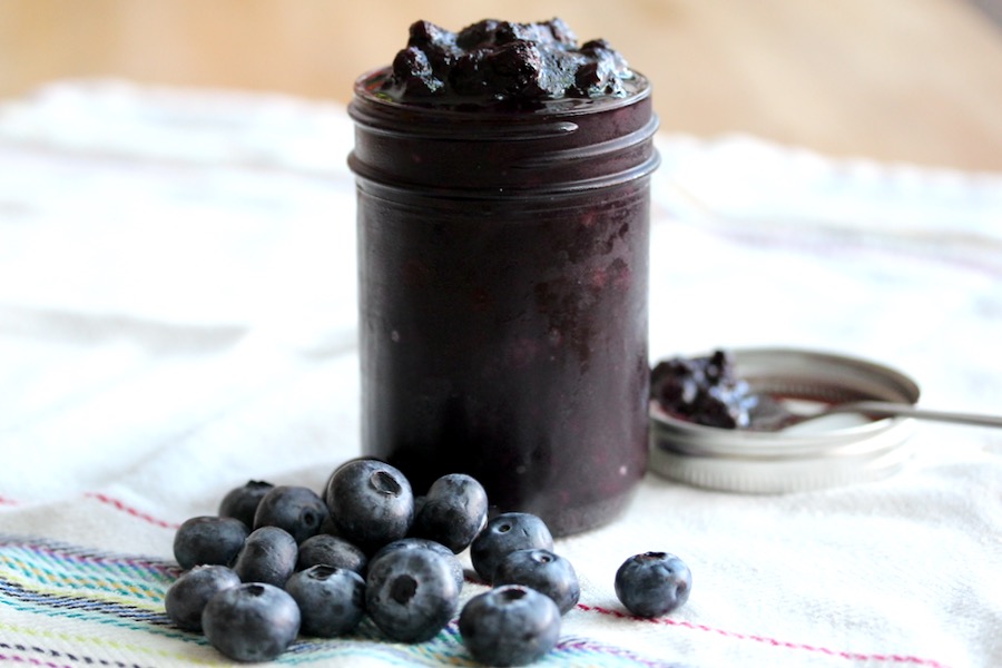 the-simplest-homemade-blueberry-jam